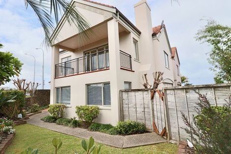 Photo of property in 1a Macleans Road, Bucklands Beach, Auckland, 2014