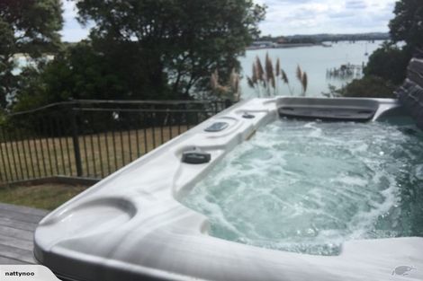 Photo of property in 9a Beach Haven Road, Beach Haven, Auckland, 0626