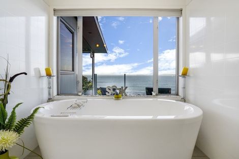 Photo of property in 402 Tuateawa Road, Tuateawa, Coromandel, 3583