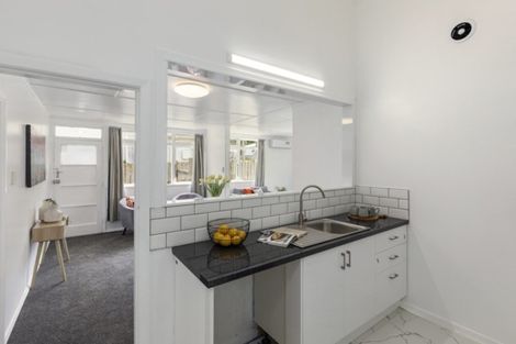 Photo of property in 35 Hanson Grove, Stokes Valley, Lower Hutt, 5019