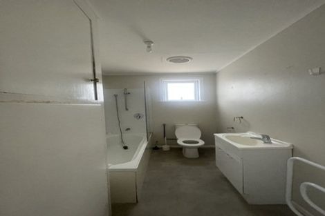 Photo of property in 1/51 Deep Creek Road, Waiake, Auckland, 0630