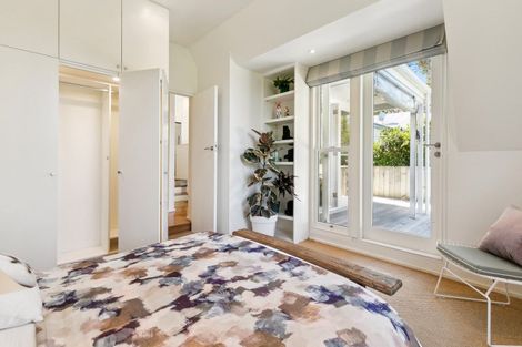 Photo of property in 39 Glenbervie Terrace, Thorndon, Wellington, 6011