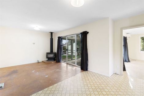 Photo of property in 47 Oakley Crescent, Hornby, Christchurch, 8042