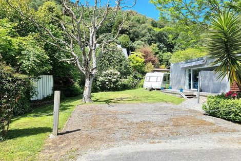 Photo of property in 9 Milton Terrace, Picton, 7220