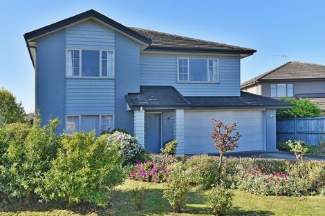 Photo of property in 52 Belfry Place, Wattle Downs, Auckland, 2103