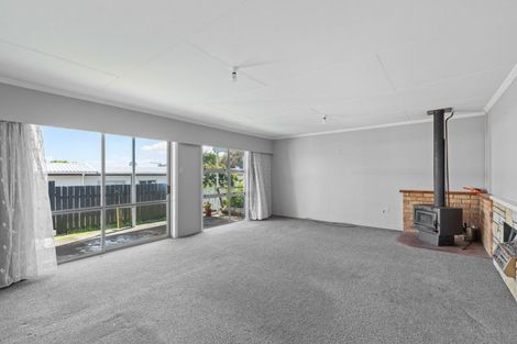Photo of property in 45 Clifton Drive, Waitara, 4320