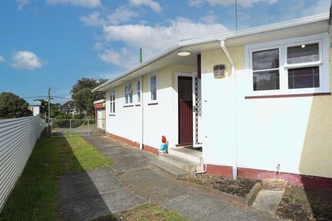 Photo of property in 27a Manuka Street, Castlecliff, Whanganui, 4501