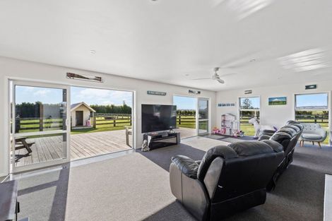 Photo of property in 270 Turangi Road, Tikorangi, Waitara, 4383