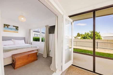 Photo of property in 8 Corbett Place, Onekawa, Napier, 4110