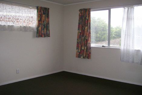 Photo of property in 1/2 Cathie Place, Karori, Wellington, 6012