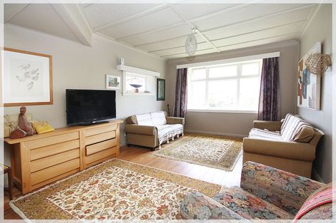 Photo of property in 42 Nuku Street, Tangimoana, 4822