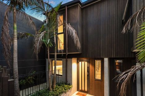 Photo of property in 8/6 Waima Street, Grey Lynn, Auckland, 1021