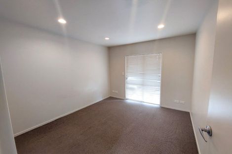 Photo of property in 93 Winery Way, Henderson, Auckland, 0612