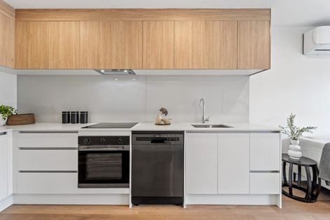 Photo of property in 6/25 Jabuka Street, Glen Eden, Auckland, 0602