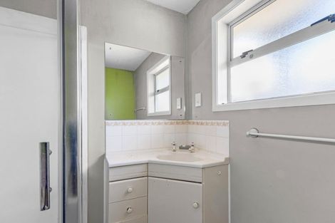 Photo of property in 107 Oakhampton Street, Hornby, Christchurch, 8042