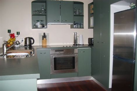 Photo of property in 8/17 Adelaide Road, Mount Cook, Wellington, 6021