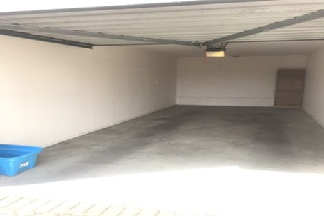 Photo of property in 4/28 Third Avenue, Tauranga, 3110