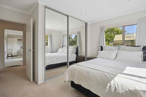 Photo of property in 36 Glenmore Road, Sunnyhills, Auckland, 2010