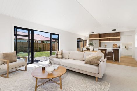 Photo of property in 157 Centaurus Road, Saint Martins, Christchurch, 8022