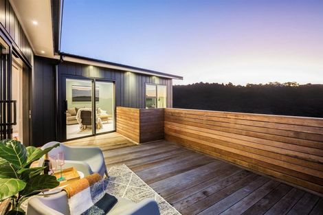 Photo of property in 65 Exploration Way, Whitby, Porirua, 5024