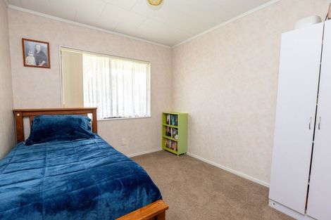 Photo of property in 5 Parfitt Place, Ngatea, 3503