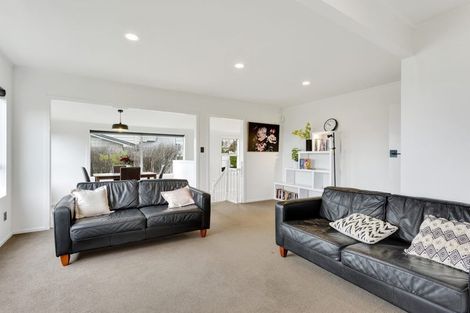 Photo of property in 73 Palmerston Road, Birkenhead, Auckland, 0626
