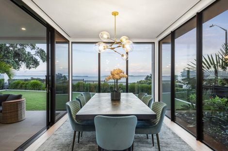 Photo of property in 90 Marine Parade, Mellons Bay, Auckland, 2014