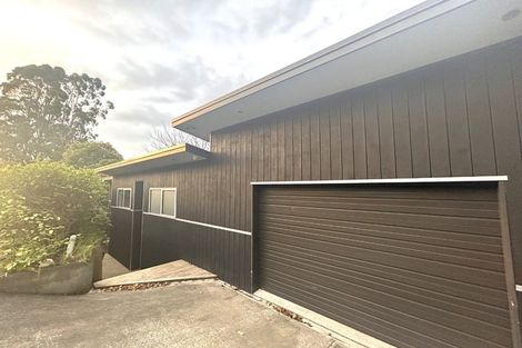 Photo of property in 16a Springdale Grove, Fitzherbert, Palmerston North, 4410