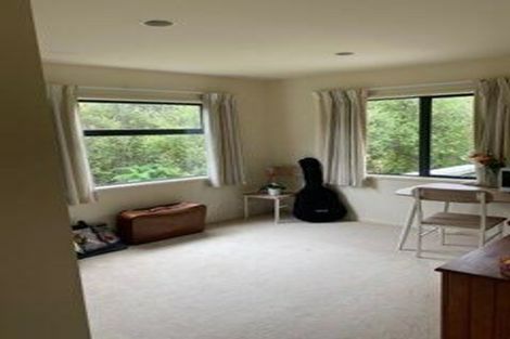 Photo of property in 8 Adelie Place, Murrays Bay, Auckland, 0630