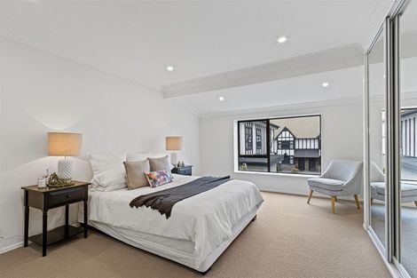 Photo of property in 9 Holly Road, Merivale, Christchurch, 8014