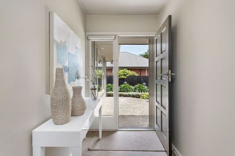 Photo of property in 9 Burnside Crescent, Burnside, Christchurch, 8053