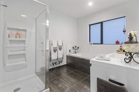 Photo of property in 42 Glade Park Lane, Shannon, Palmerston North, 4474