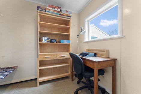 Photo of property in 27 Manuka Street, Otaki Beach, Otaki, 5512