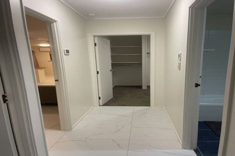 Photo of property in 17 Theban Place, Totara Vale, Auckland, 0629