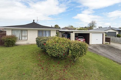 Photo of property in 102 Racecourse Road, Waiuku, 2123