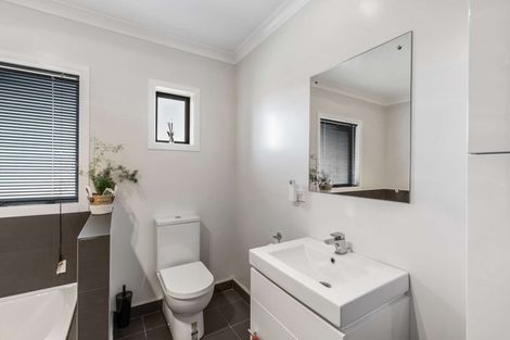 Photo of property in 82 Racecourse Road, Waiuku, 2123