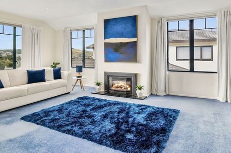 Photo of property in 21 Derry Hill, Churton Park, Wellington, 6037