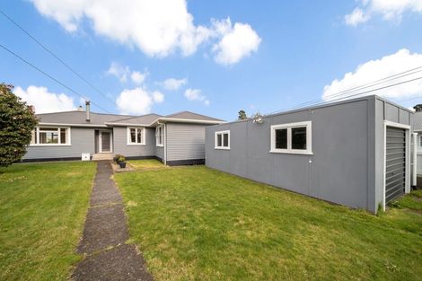 Photo of property in 26 Stuart Place, Blagdon, New Plymouth, 4310