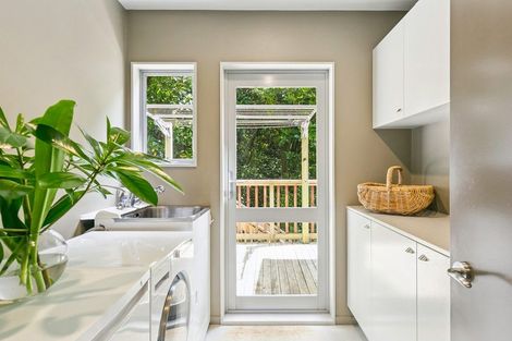 Photo of property in 77a Nicholson Road, Khandallah, Wellington, 6035