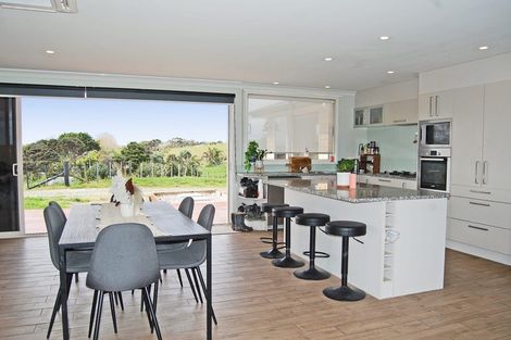 Photo of property in 173 Rangiora Road, Kaiwaka, 0573