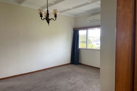 Photo of property in 492 Blockhouse Bay Road, Blockhouse Bay, Auckland, 0600