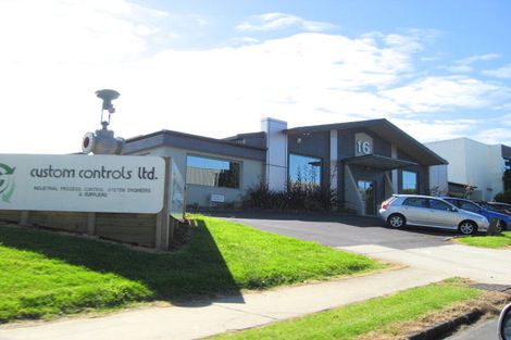 Photo of property in 51 Kiwi Esplanade, Mangere Bridge, Auckland, 2022