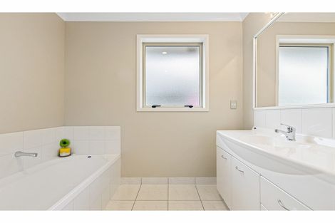 Photo of property in 10 Maurice Stanton Place, Shirley, Christchurch, 8052