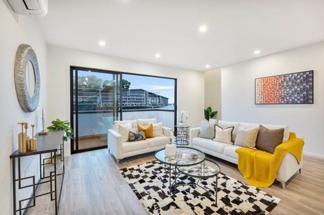 Photo of property in 3/258 Lake Road, Hauraki, Auckland, 0622