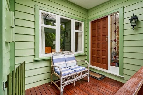 Photo of property in 5 Mason Street, Moera, Lower Hutt, 5010