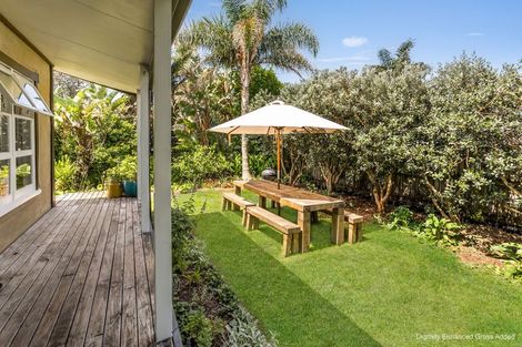 Photo of property in 18 Sarah Avenue, Whitianga, 3510