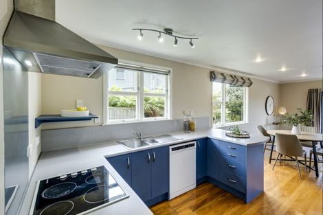 Photo of property in 115 Te Mata Road, Havelock North, 4130