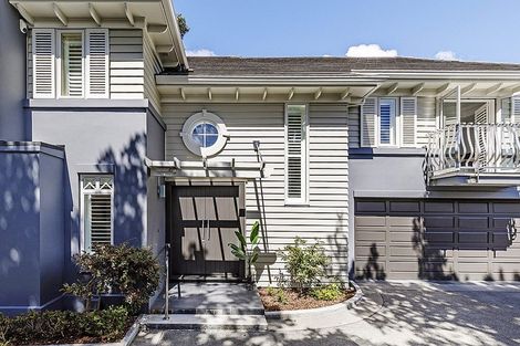 Photo of property in 270 Hurstmere Road, Takapuna, Auckland, 0622