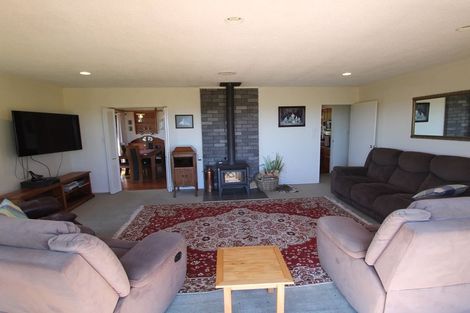 Photo of property in 787 Main North Road, Motunui, Waitara, 4383