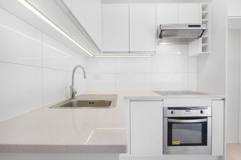 Photo of property in 1/16 Green Lane East, Remuera, Auckland, 1050